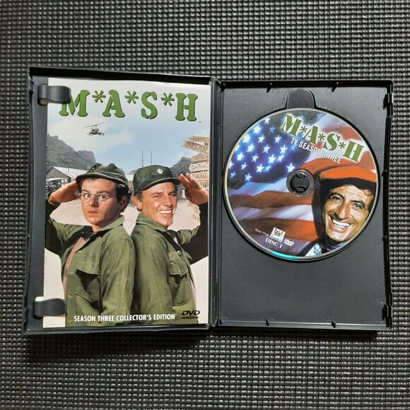M*A*S*H MASH - Season 3 Collector's Edition (DVD, 2003, 3-Disc Set) - Picture 2 of 4
